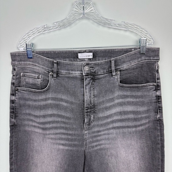 LOFT High Waist Legging Jeans Gray Wash - Picture 3 of 6